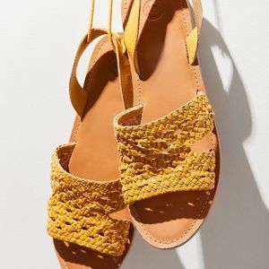 Luna crochet slingback sandals yellow size 6